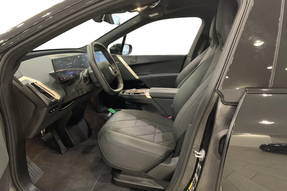 BMW iX xDrive40 Supercharged 5d