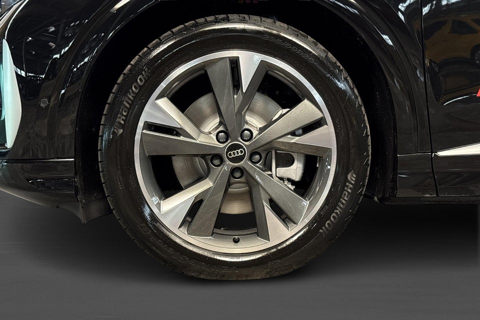 Audi Q4 e-tron performance 5d