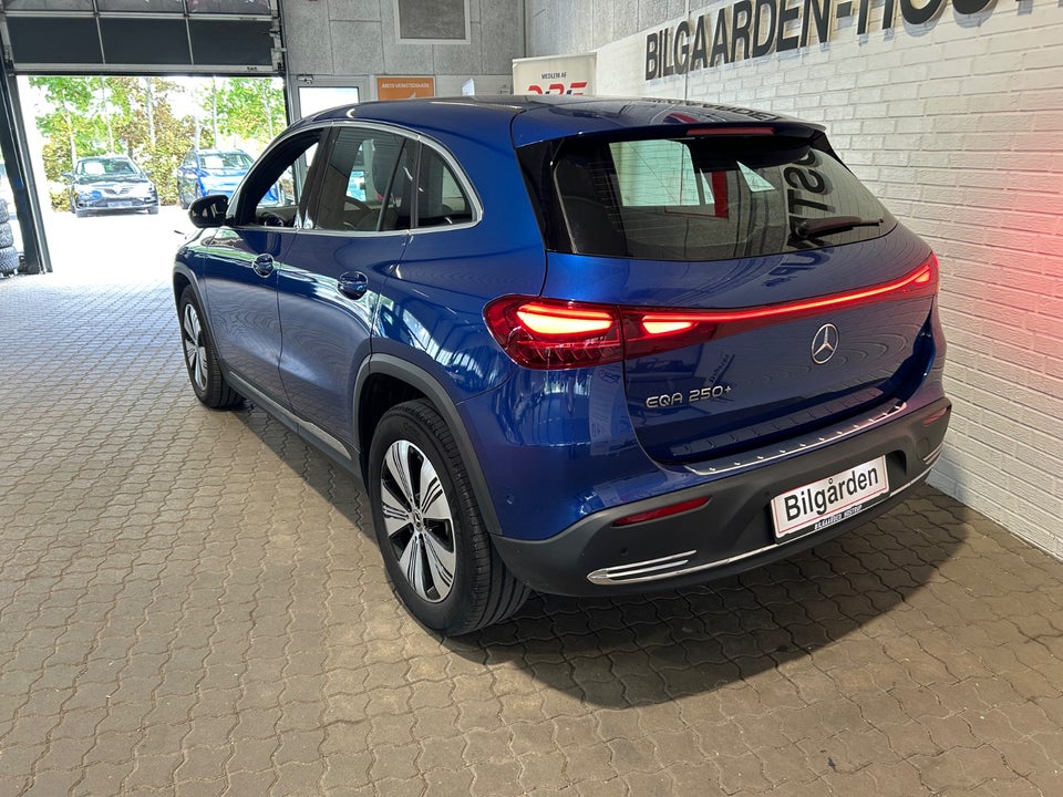 Mercedes EQA250+ Progressive 5d