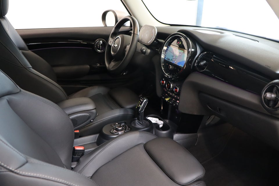 MINI Cooper SE Classic Trim 3d
