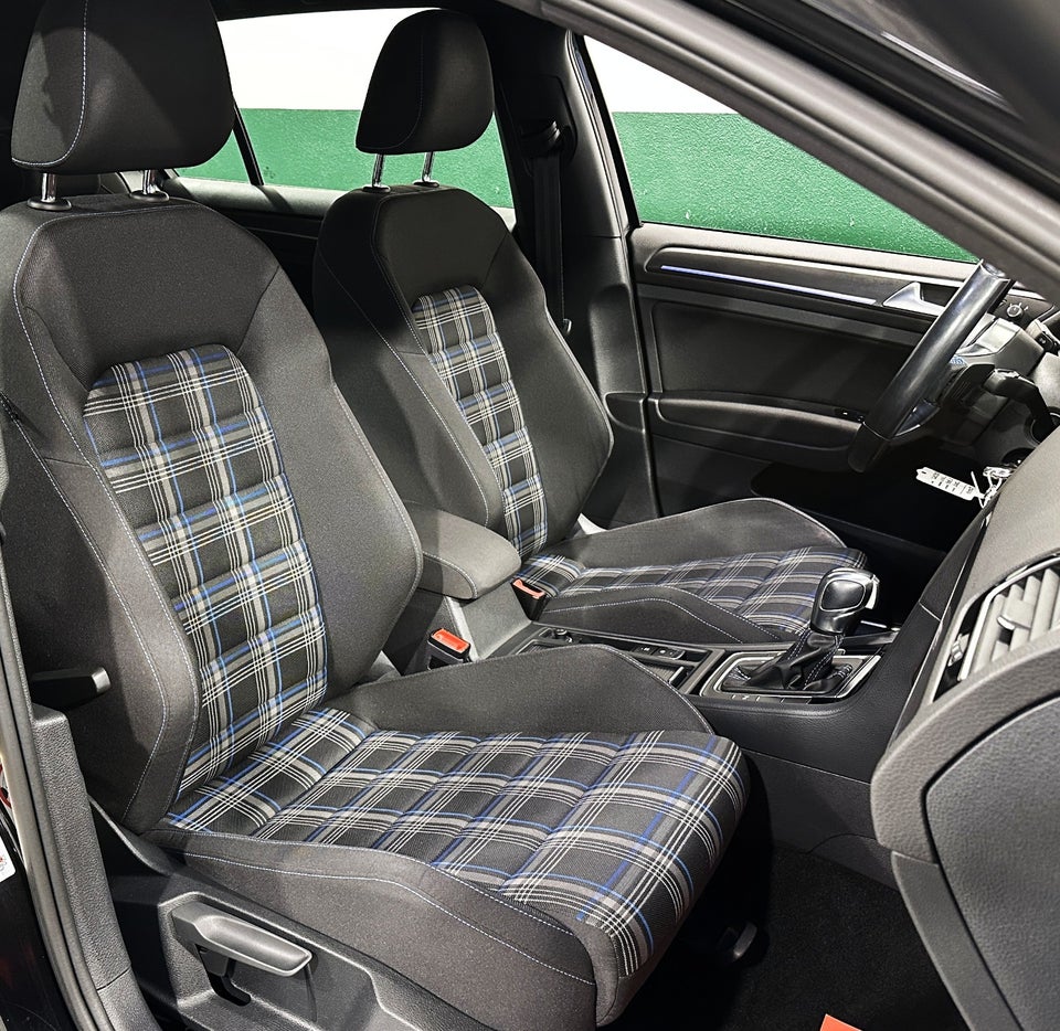 VW Golf VII 1,4 GTE DSG 5d