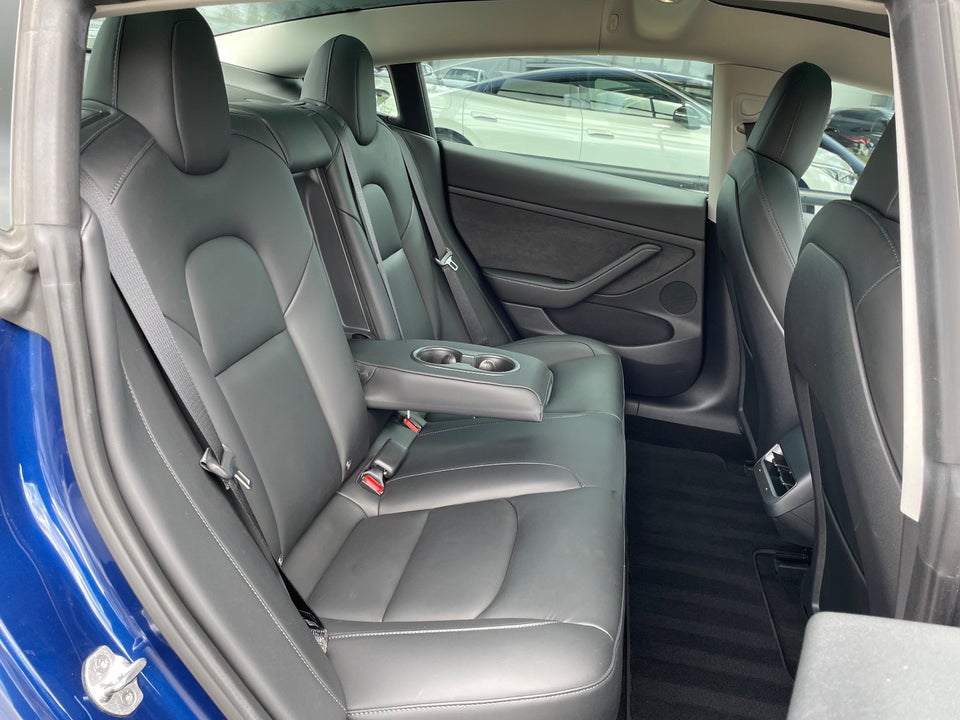 Tesla Model 3 Long Range AWD 4d