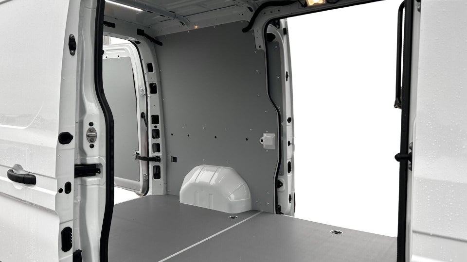 Renault Master V T33 2,0 dCi 130 L2H2 Kassevogn Tekno