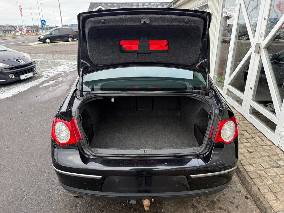 VW Passat 1,6 TDi 105 BlueMotion 4d