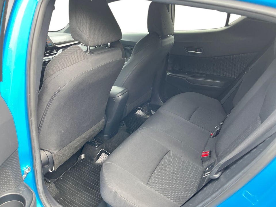 Toyota C-HR 1,8 Hybrid C-LUB Premium CVT 5d