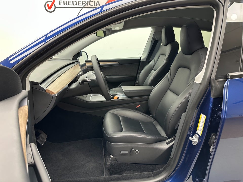 Tesla Model Y RWD 5d