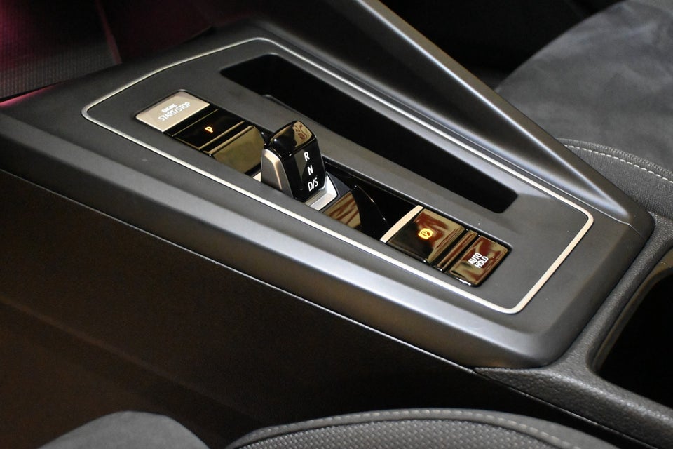 VW Golf VIII 1,4 eHybrid DSG 5d