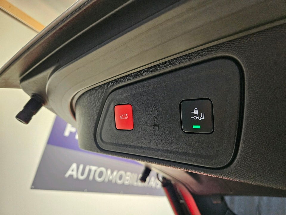 Peugeot 3008 1,6 Hybrid4 GT Pack EAT8 5d