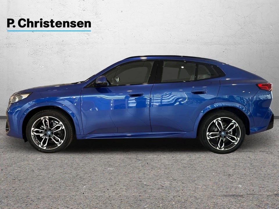 BMW iX2 eDrive20 M-Sport 5d