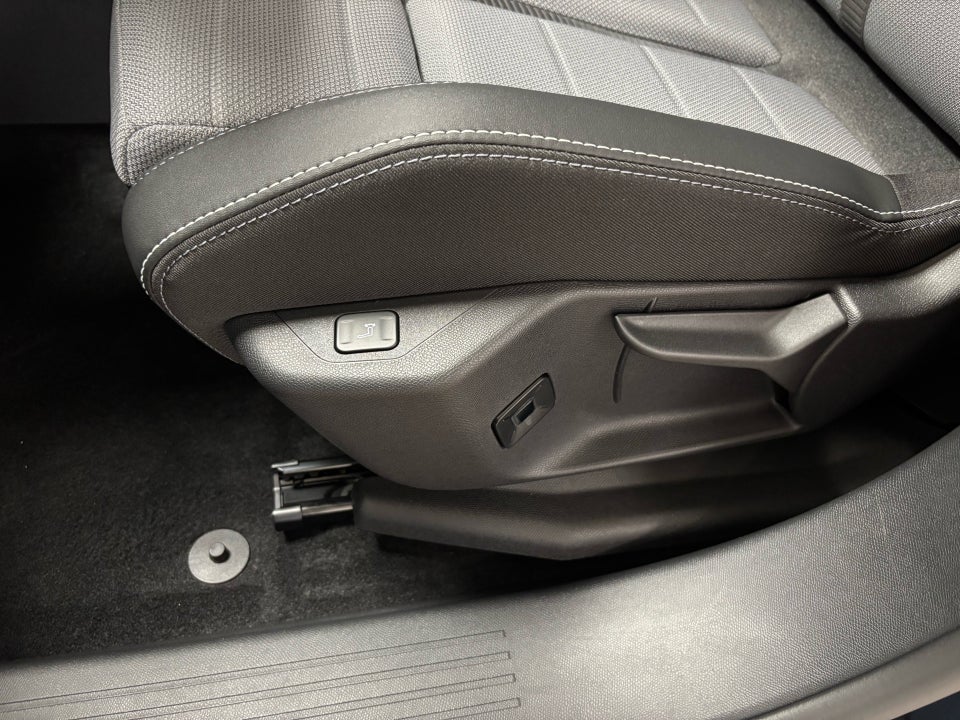 Opel Grandland-e 73 GS 5d