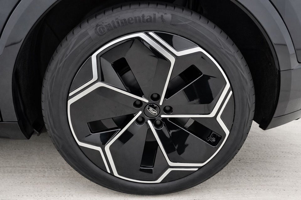 Ford Capri 77 Premium Extended Range 5d