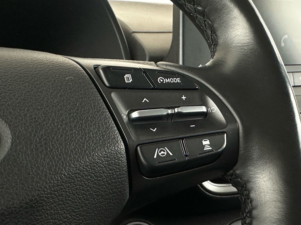 Hyundai Kona 64 EV Essential 5d
