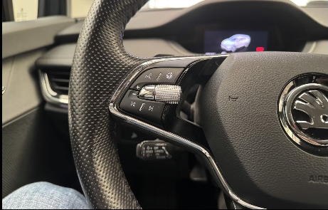Skoda Enyaq 80 iV Suite First Edition 5d