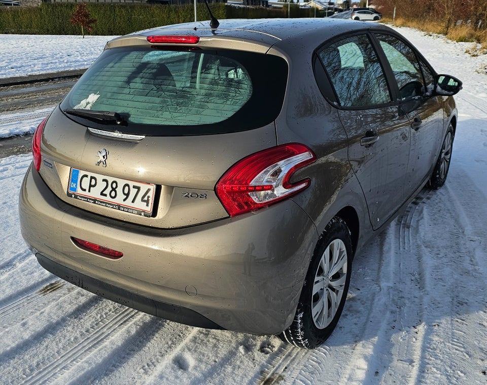 Peugeot 208 1,4 HDi 68 Access 5d