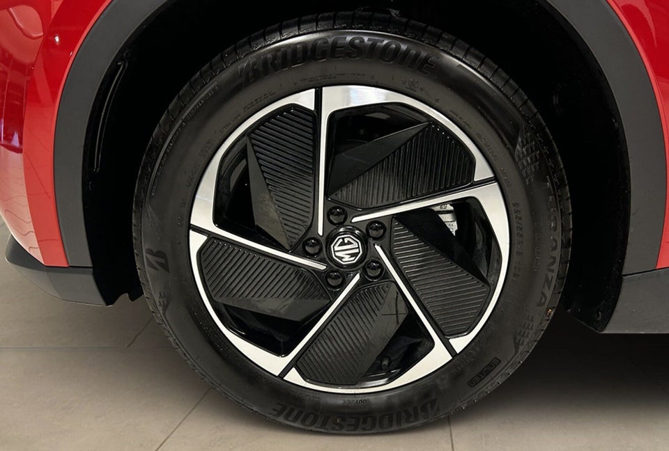 MG MGS5 64 Luxury 5d