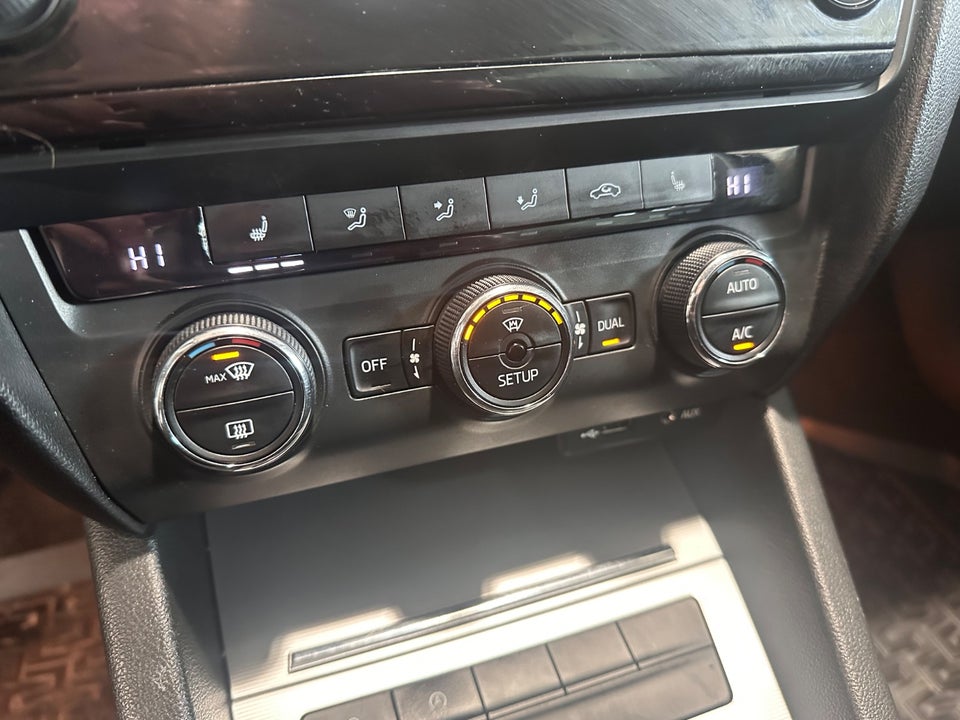 Skoda Octavia 2,0 TDi 150 Elegance Combi 5d