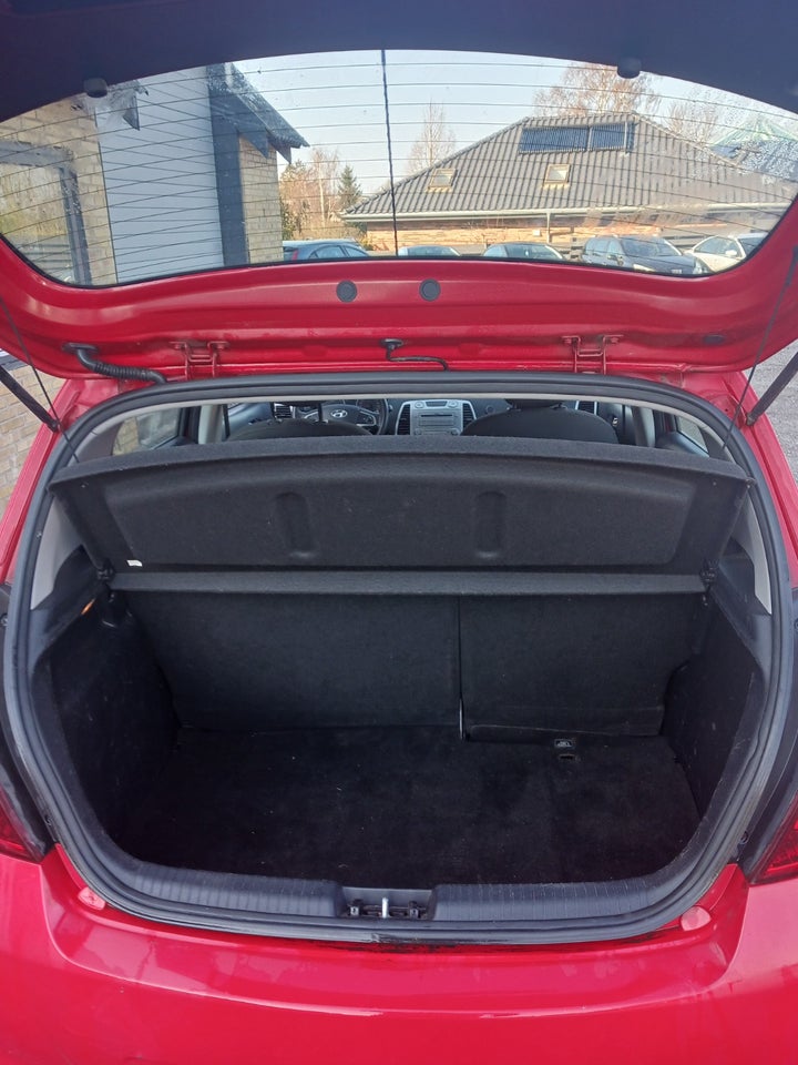 Hyundai i20 1,25 Comfort 5d