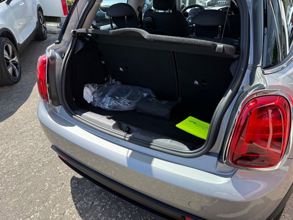 MINI Cooper SE Classic Trim 3d