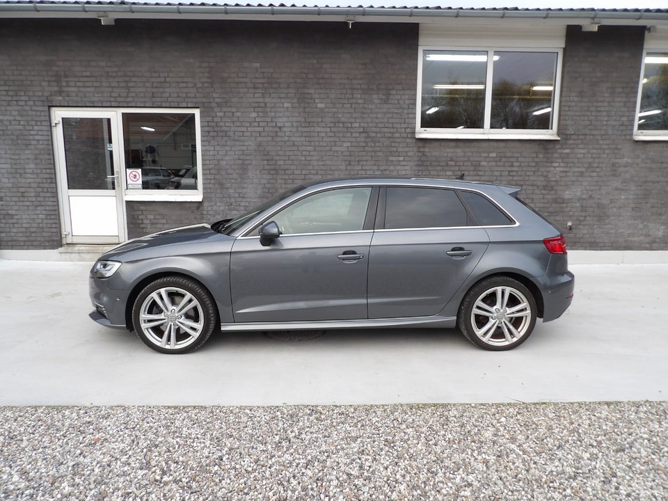 Audi A3 1,4 e-tron Sportback S-tr. 5d