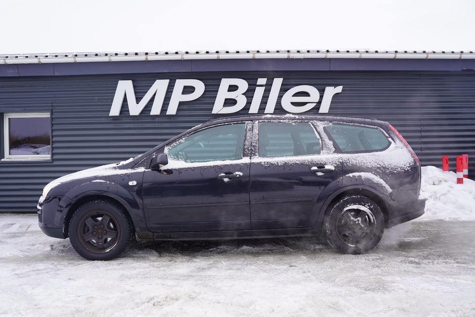 Ford Focus 1,6 Ambiente 100 stc. 5d