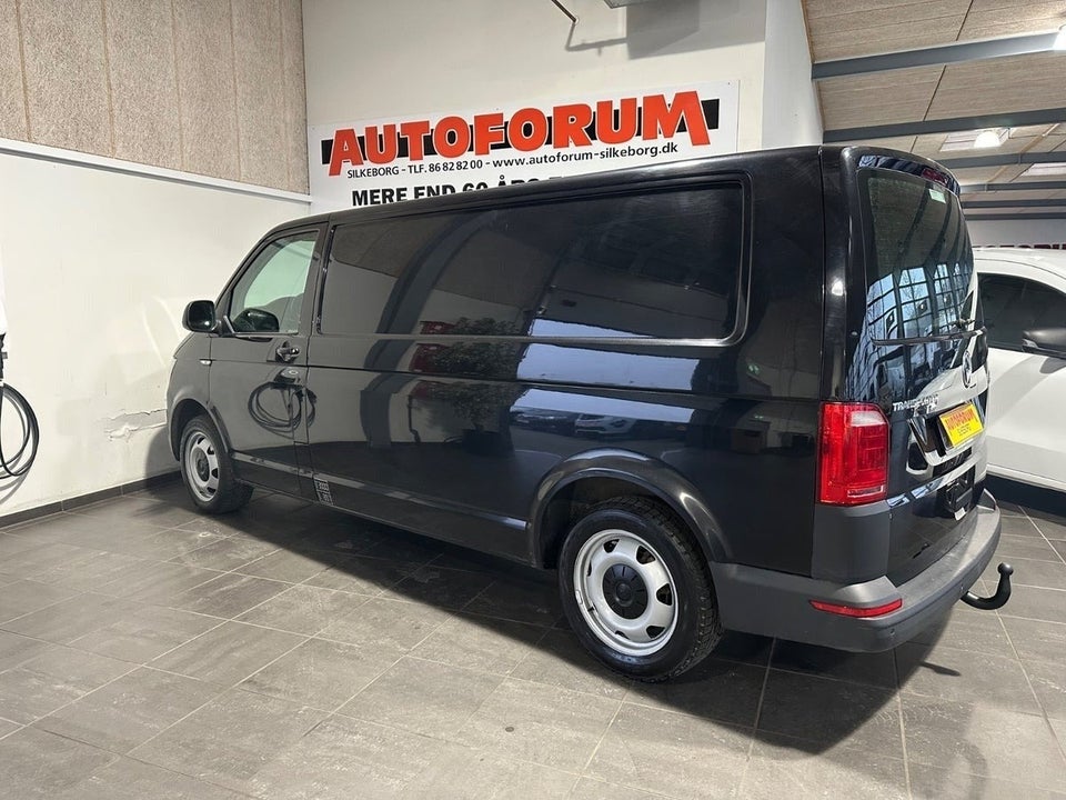 VW Transporter 2,0 TDi 180 Kassevogn DSG lang