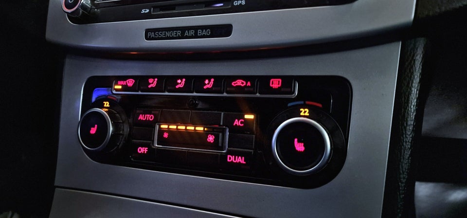 VW Passat 1,6 TDi 105 Comfortline Variant BM2 5d