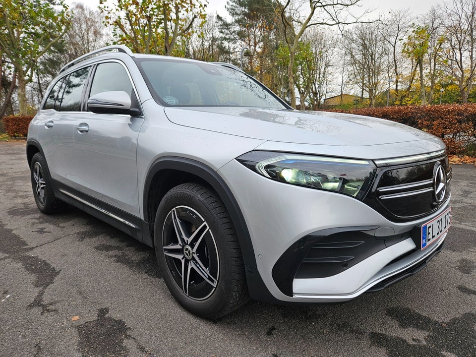 Mercedes EQB250 AMG Line 5d