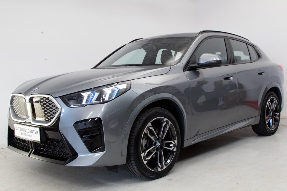 BMW iX2 eDrive20 Charged M-Sport 5d