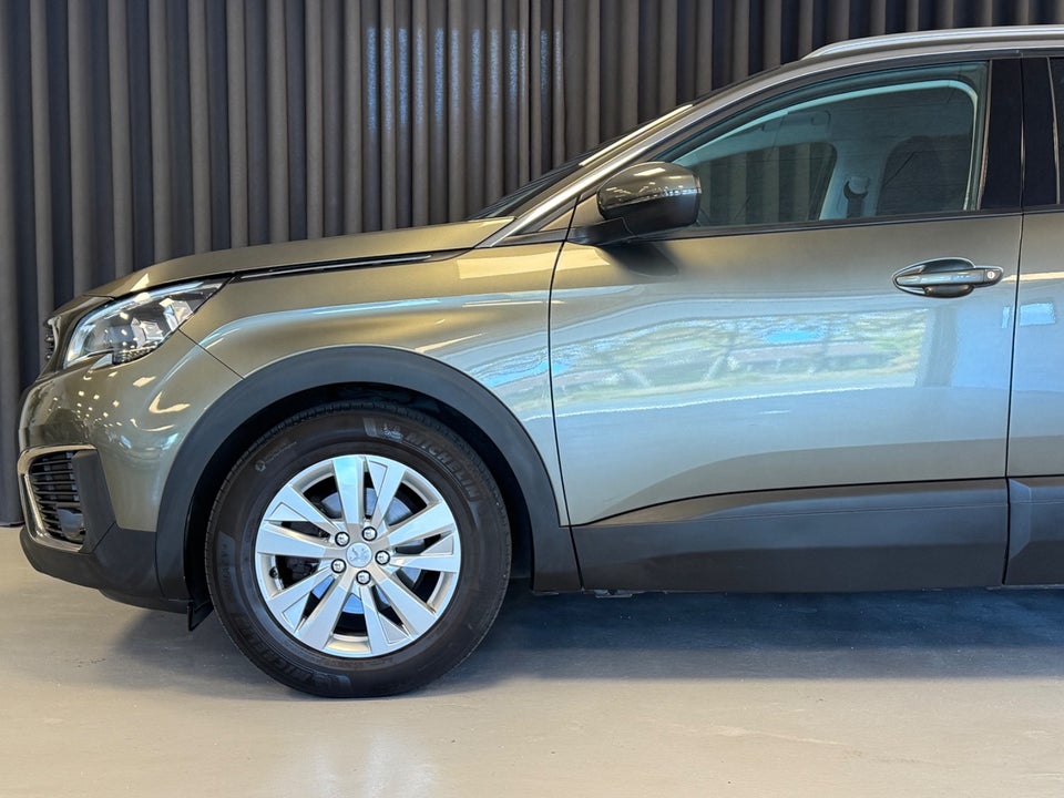 Peugeot 5008 1,6 BlueHDi 120 Allure 7prs 5d