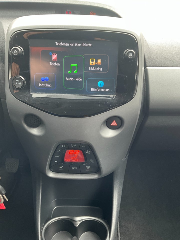 Toyota Aygo 1,0 VVT-i x-play 5d