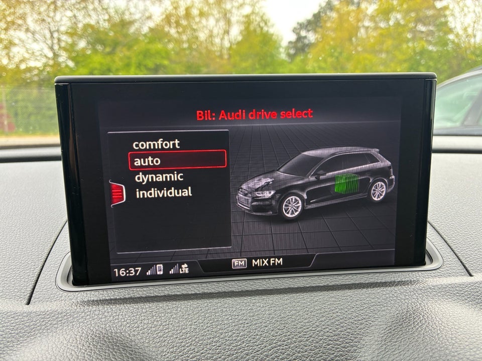 Audi A3 1,4 e-tron Sportback S-tr. 5d