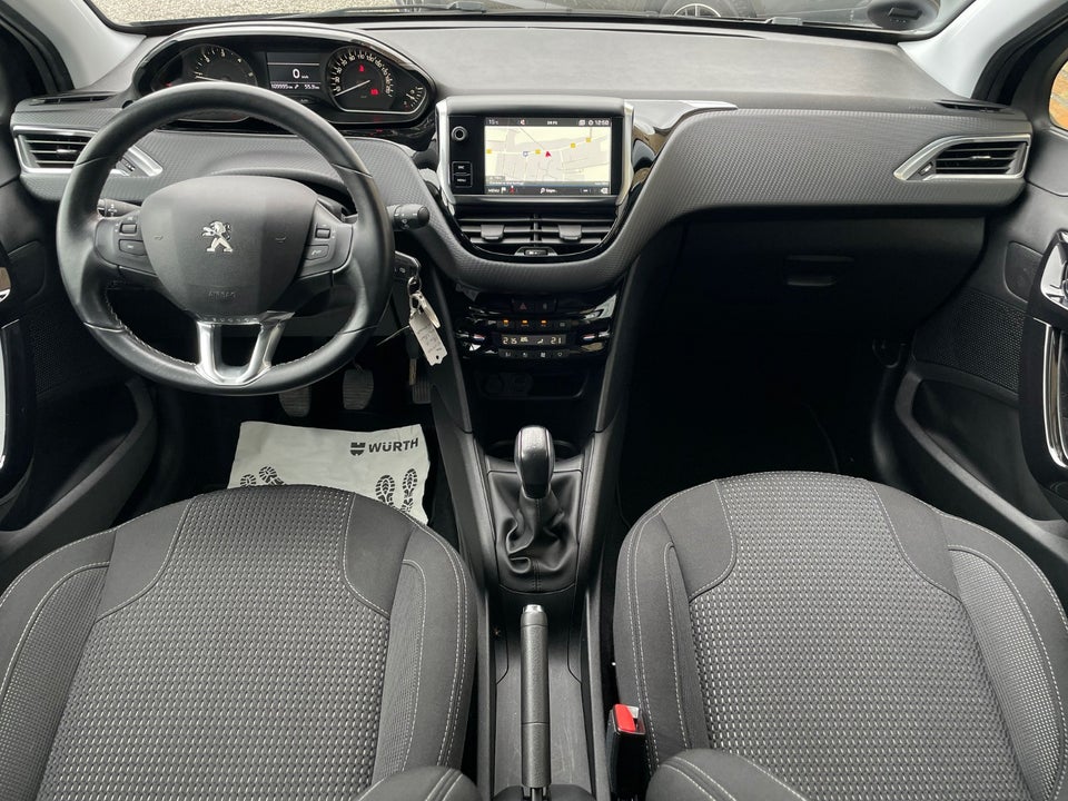 Peugeot 208 1,5 BlueHDi 100 Allure Sky 5d