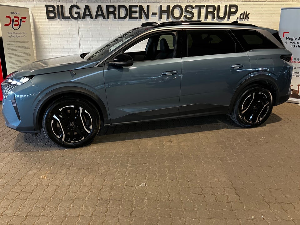 Peugeot e-5008 77 Allure 7prs 5d