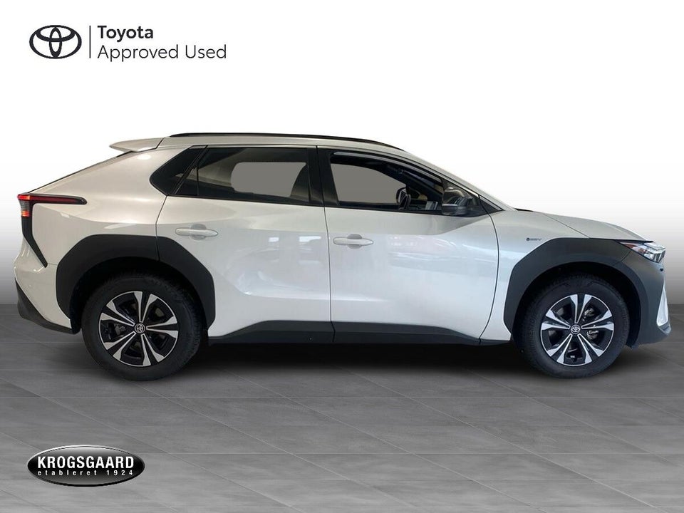 Toyota bZ4X Executive 5d
