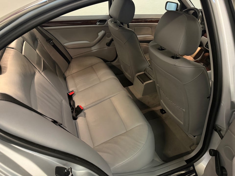 BMW 325i 2,5 aut. 4d