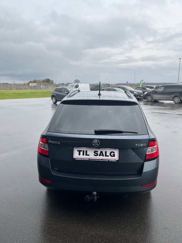 Skoda Fabia 1,0 TSi 110 Ambition Combi DSG 5d