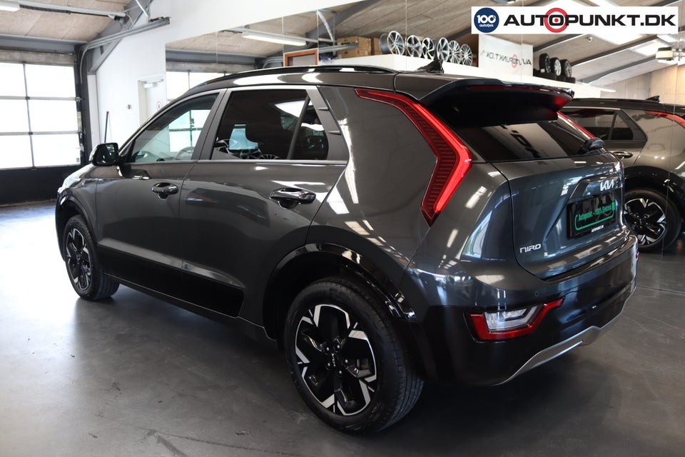 Kia Niro 64 EV Inspire 5d