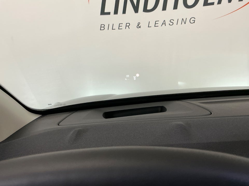 Ford Explorer 77 Premium Extended Range 5d