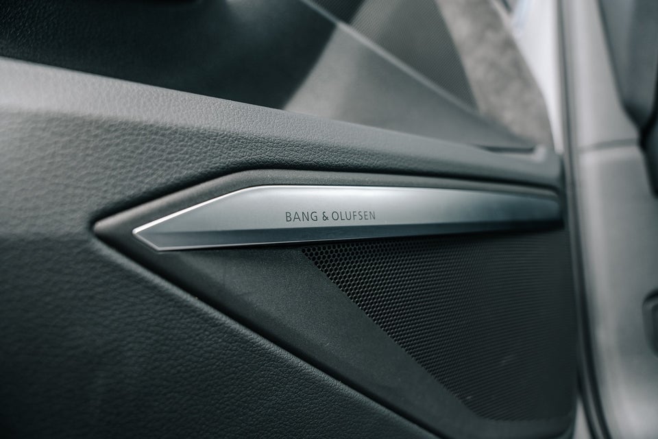 Audi e-tron 55 S-line quattro 5d