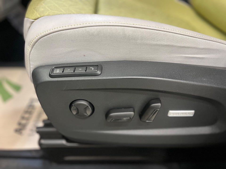 VW ID.Buzz 77 Style SWB 5d