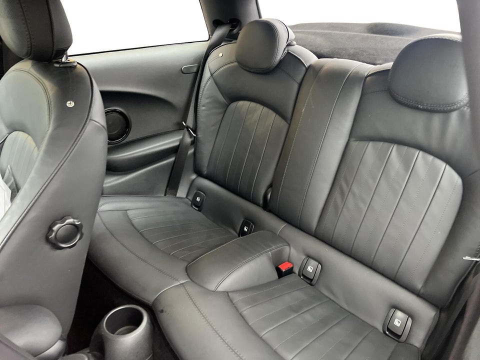 MINI Cooper SE Younique Trim 3d