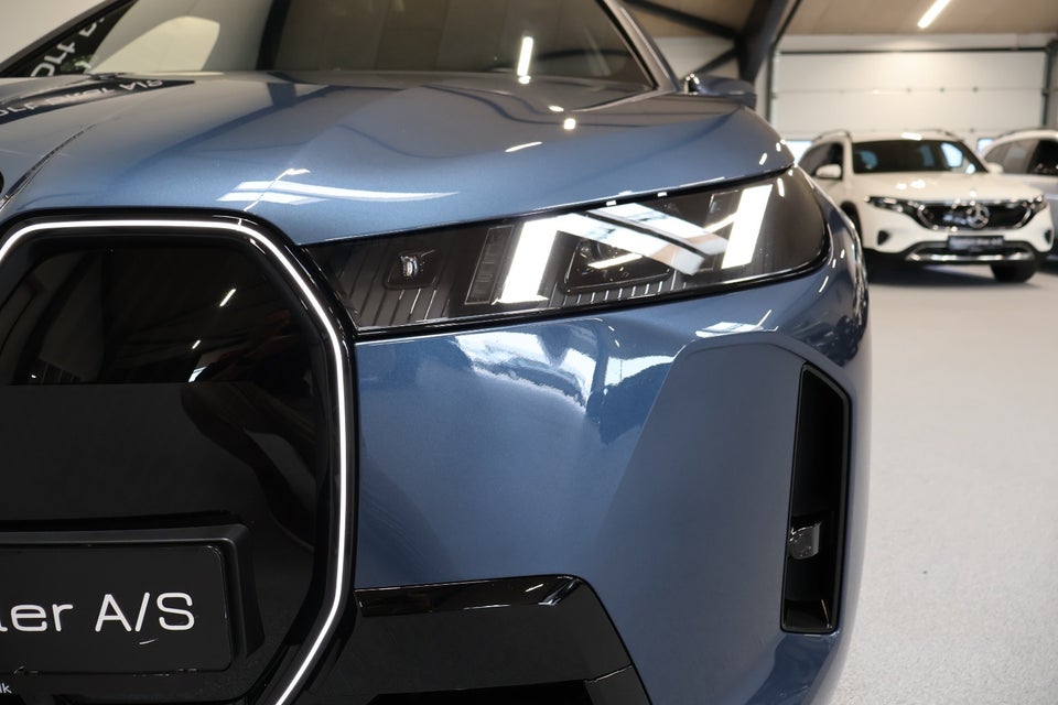 BMW iX xDrive45 M-Sport Pro 5d