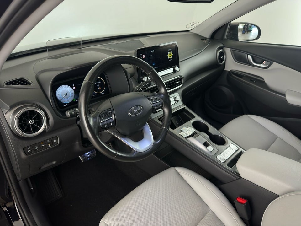 Hyundai Kona 64 EV Ultimate 5d