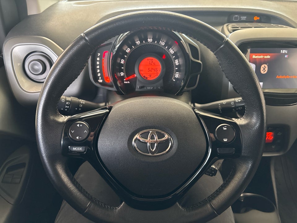 Toyota Aygo 1,0 VVT-i x-pression 5d