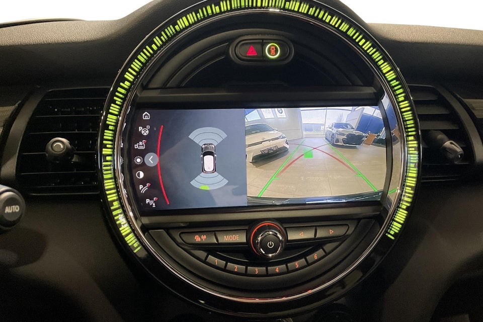 MINI Cooper SE Maximise 3d