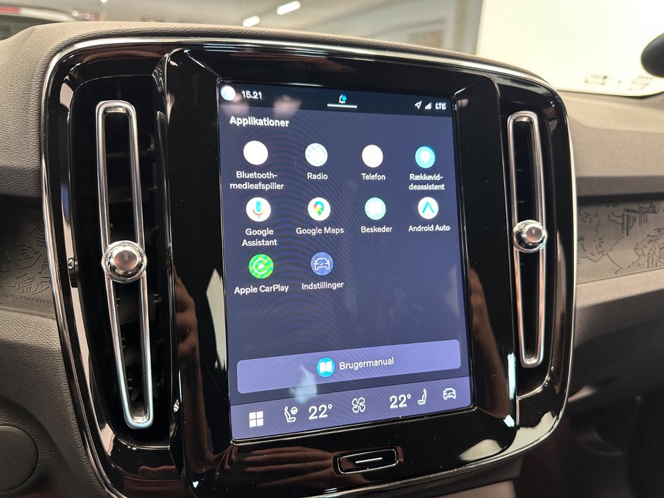 Volvo XC40 ReCharge Extended Range Plus 5d