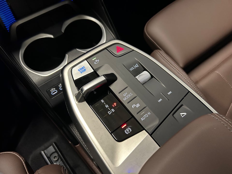 BMW iX1 xDrive30 Fully Charged M-Sport 5d