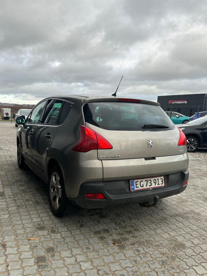 Peugeot 3008 1,6 HDi 110 Premium 5d