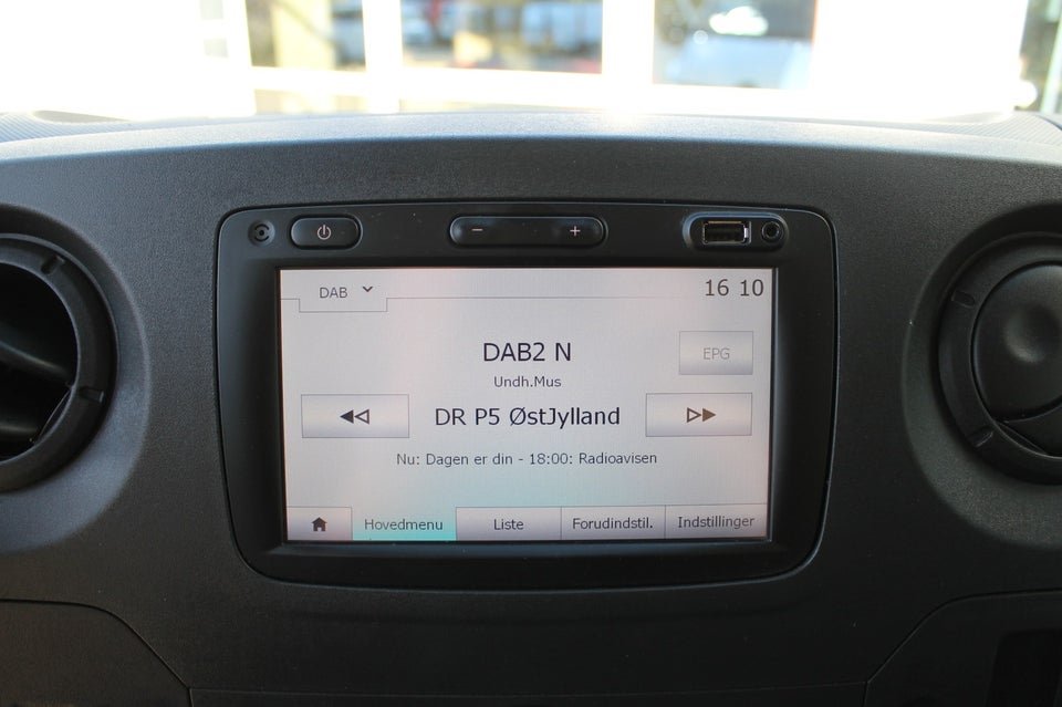 Renault Master III T35 2,3 dCi 170 L3H2 Kassevogn