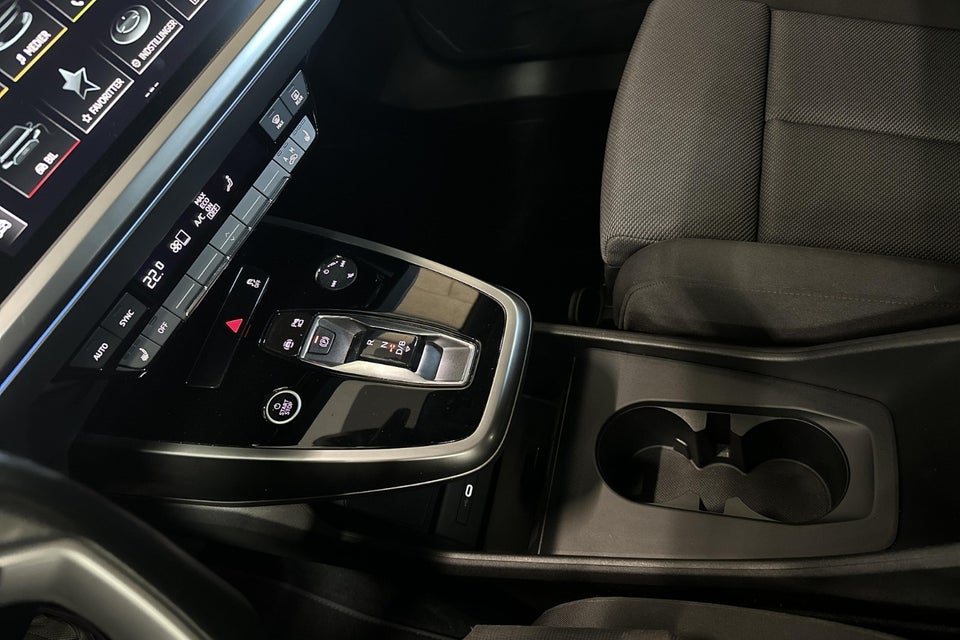 Audi Q4 e-tron 40 Attitude 5d